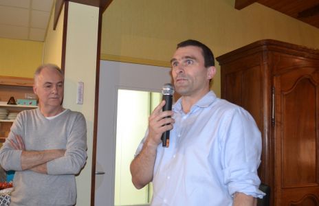 M. Emmanuel Gerboin, directeur de Robida, au micro lors du départ en retraite de M.Pascal Geslot